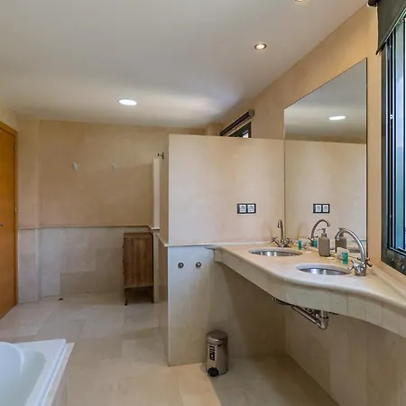 Villa Tranquil 2 Bed With Private Pool + Sea View! Benalmádena