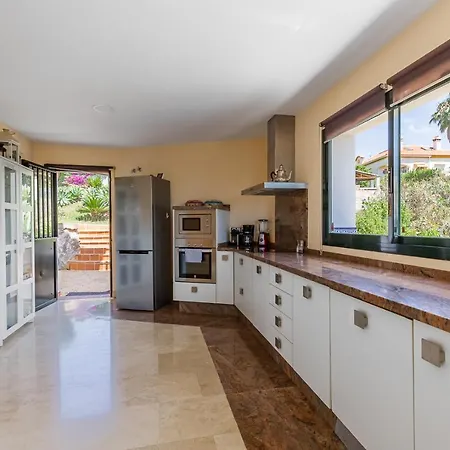 Tranquil 2 Bed With Private Pool + Sea View! Benalmádena