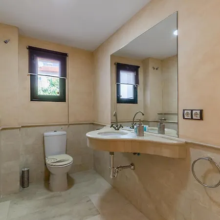 Tranquil 2 Bed With Private Pool + Sea View! Villa Benalmádena